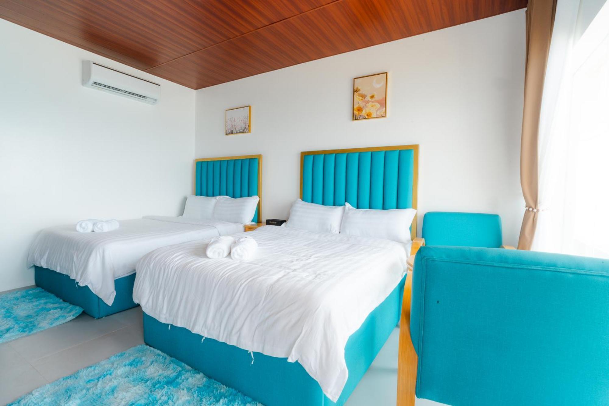 Q Beach Resort Cabangan Eksteriør bilde