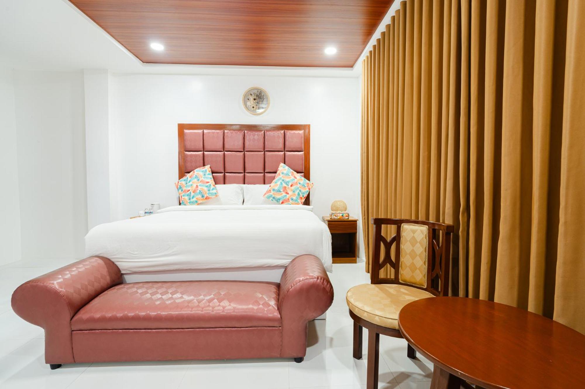 Q Beach Resort Cabangan Eksteriør bilde